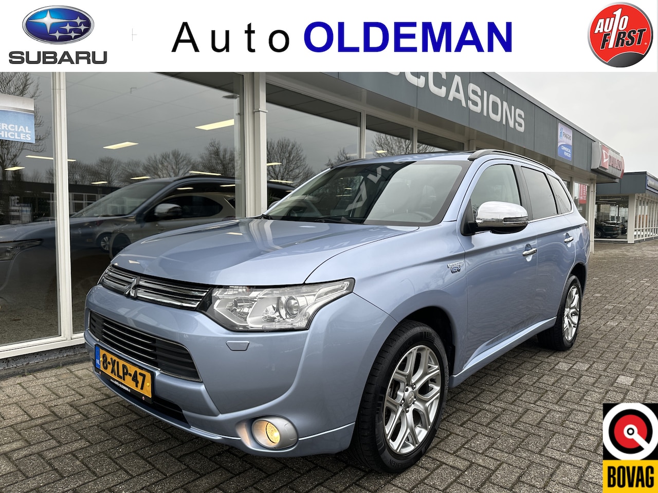 Mitsubishi Outlander - 2.0 PHEV Instyle LEDER,NAVI,CLIMA,TREKHAAK - AutoWereld.nl