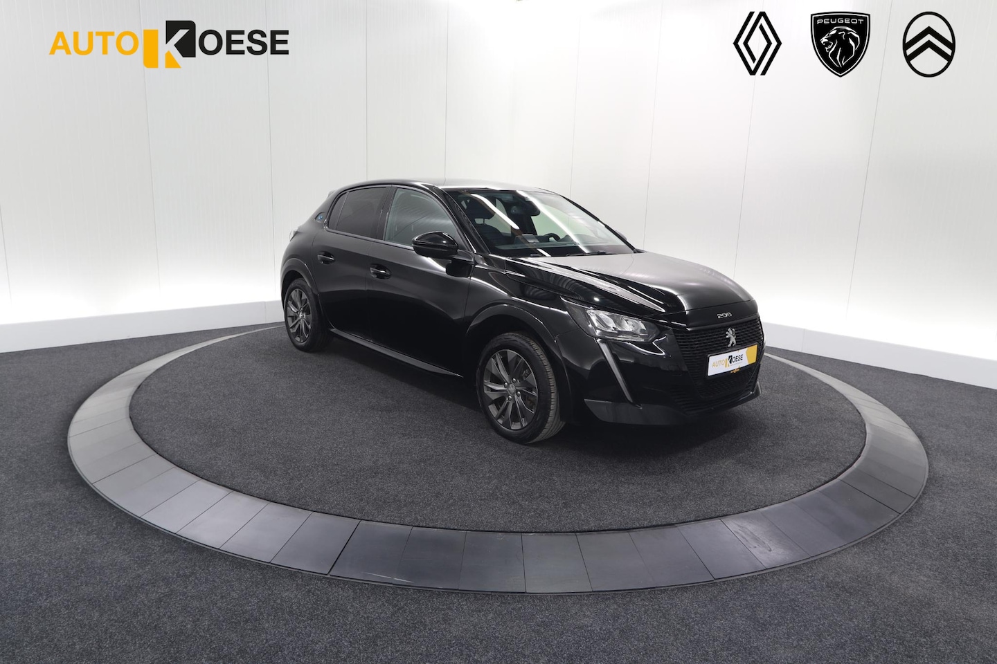 Peugeot e-208 - EV Allure 50 kWh | 3 Fase | Camera | Stoelverwarming | Navigatie | Apple Carplay - AutoWereld.nl