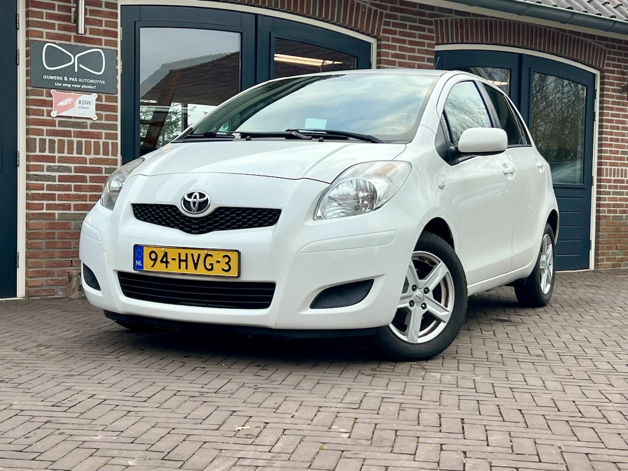 Toyota Yaris - 1.3 VVTi Aspiration | AIRCO | NAP | NIEUWE APK - AutoWereld.nl