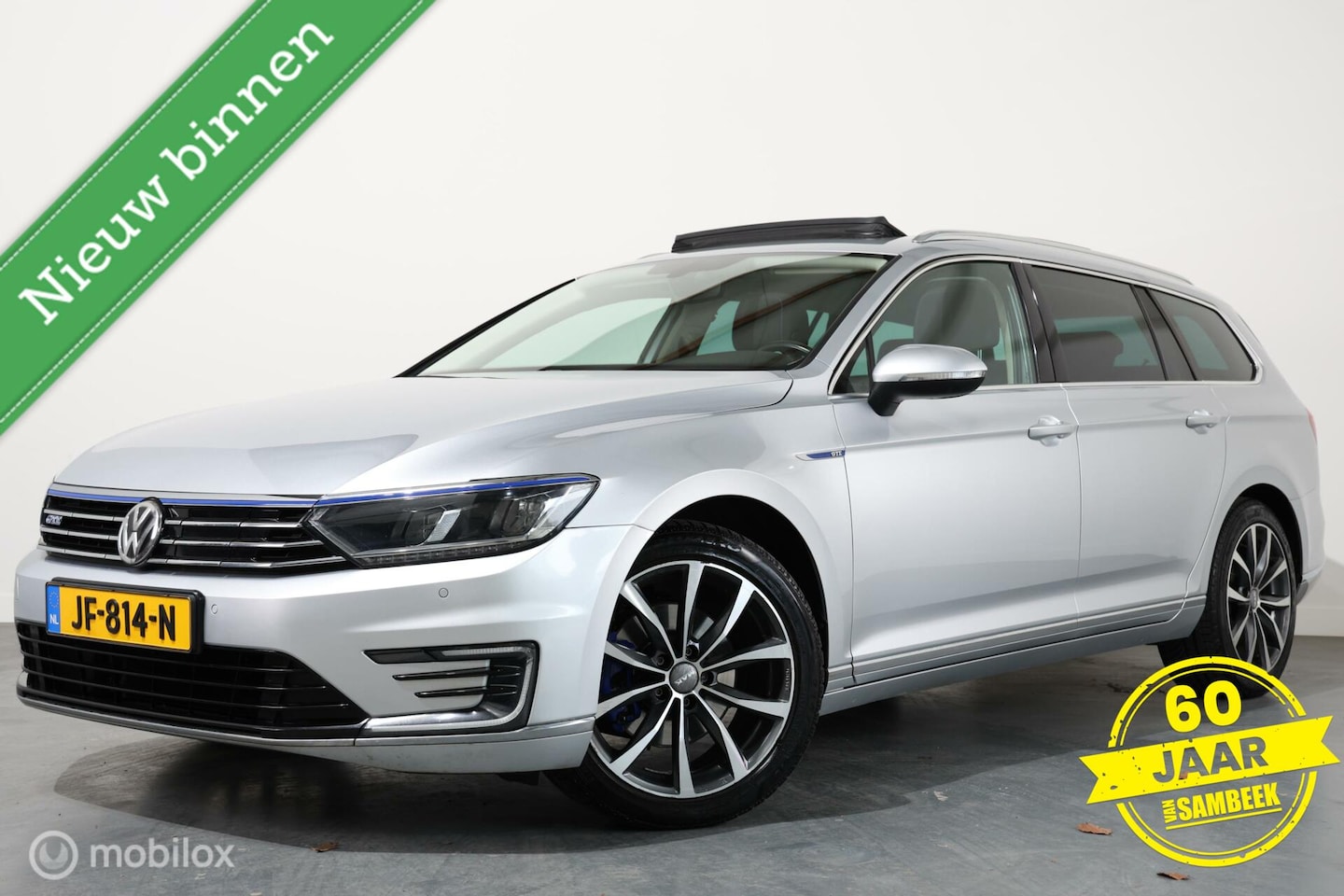 Volkswagen Passat Variant - 1.4 TSI GTE Highline - BTW-PANO-WINTERPACK-MASSAGE-TREKHAAK - AutoWereld.nl