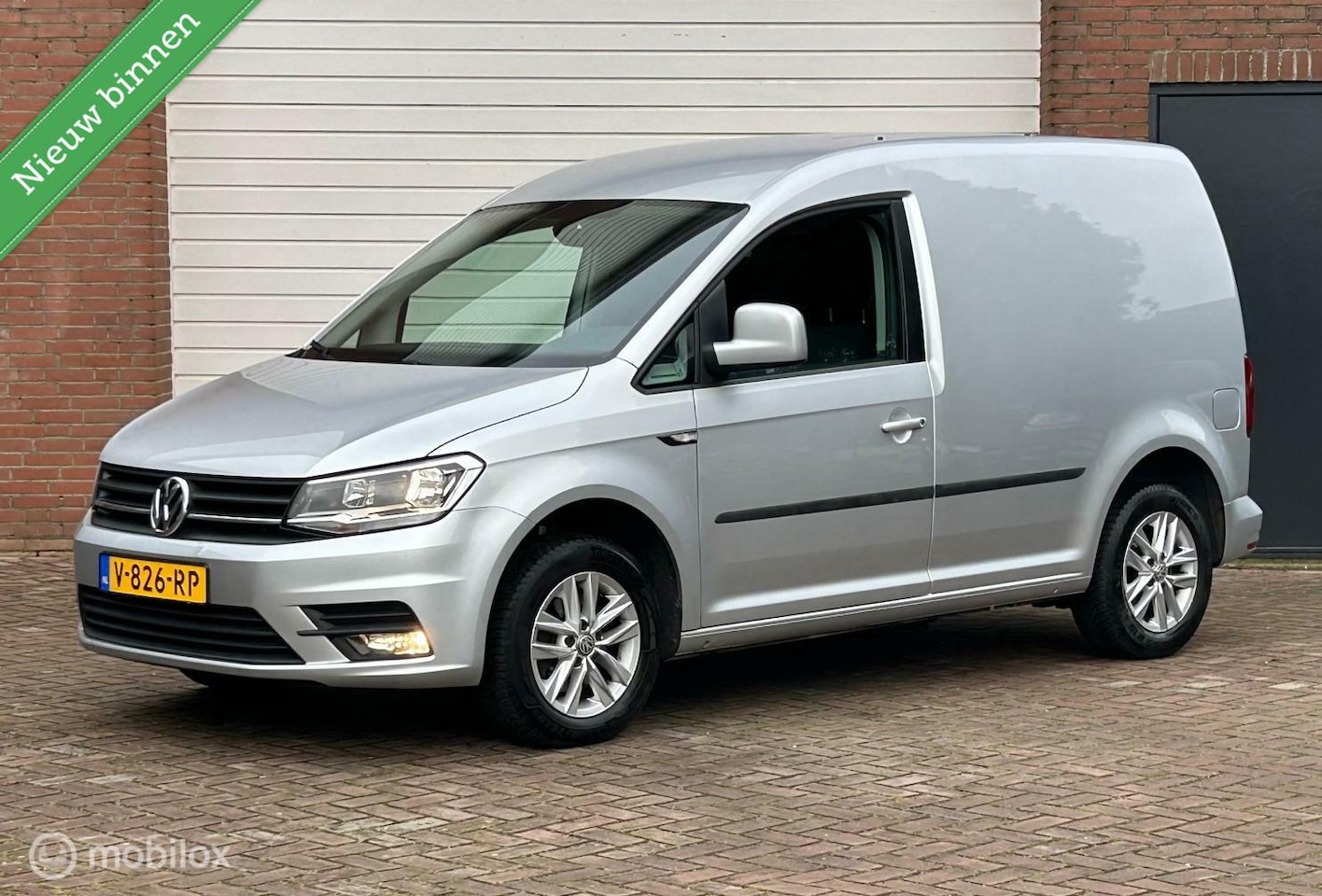 Volkswagen Caddy - Bestel 2.0 TDI L1H1 BMT Highline Apple Navi PDC - AutoWereld.nl