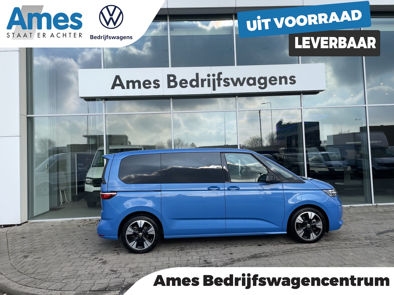 Volkswagen Multivan - 1.4 eHybrid L1H1 Life | 7 Zitplaatsen | PDC | Camera | App connect | Trekhaak - AutoWereld.nl