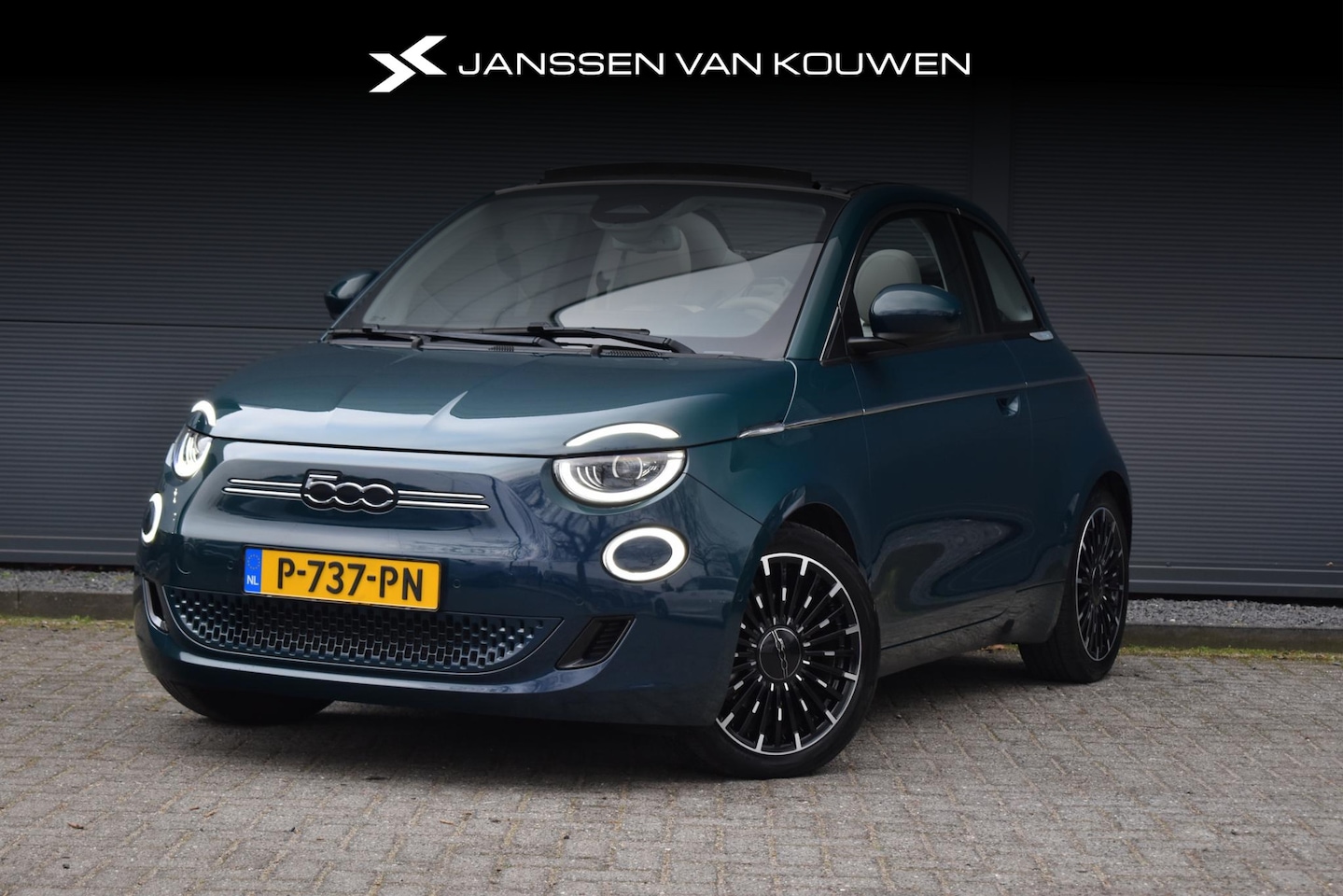 Fiat 500 C - La Prima 42 kWh SOH 96% / Navigatie / Camera / Carplay - AutoWereld.nl