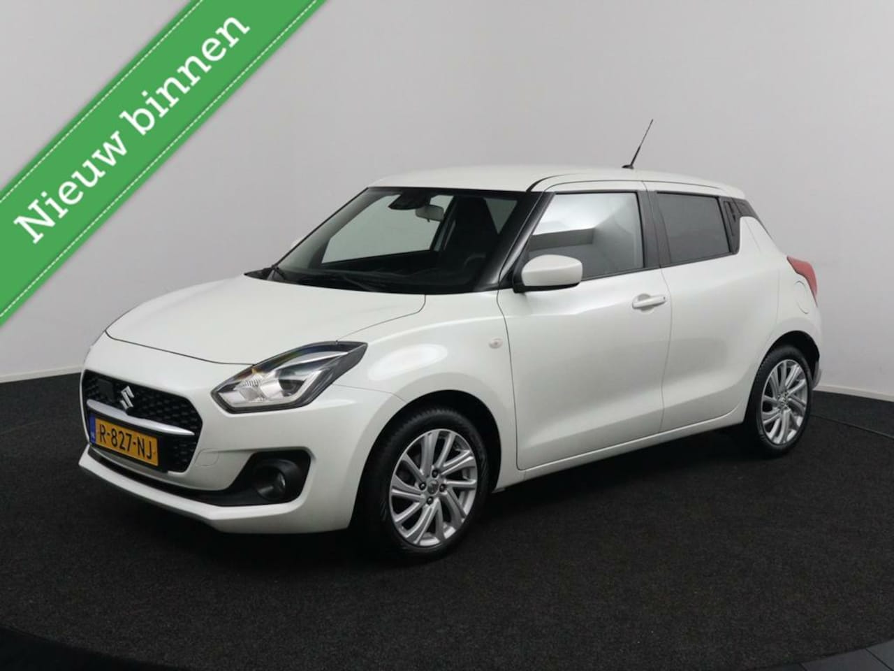 Suzuki Swift - 1.2 Select Smart Hybrid | Camera | Navi | Airco | - AutoWereld.nl