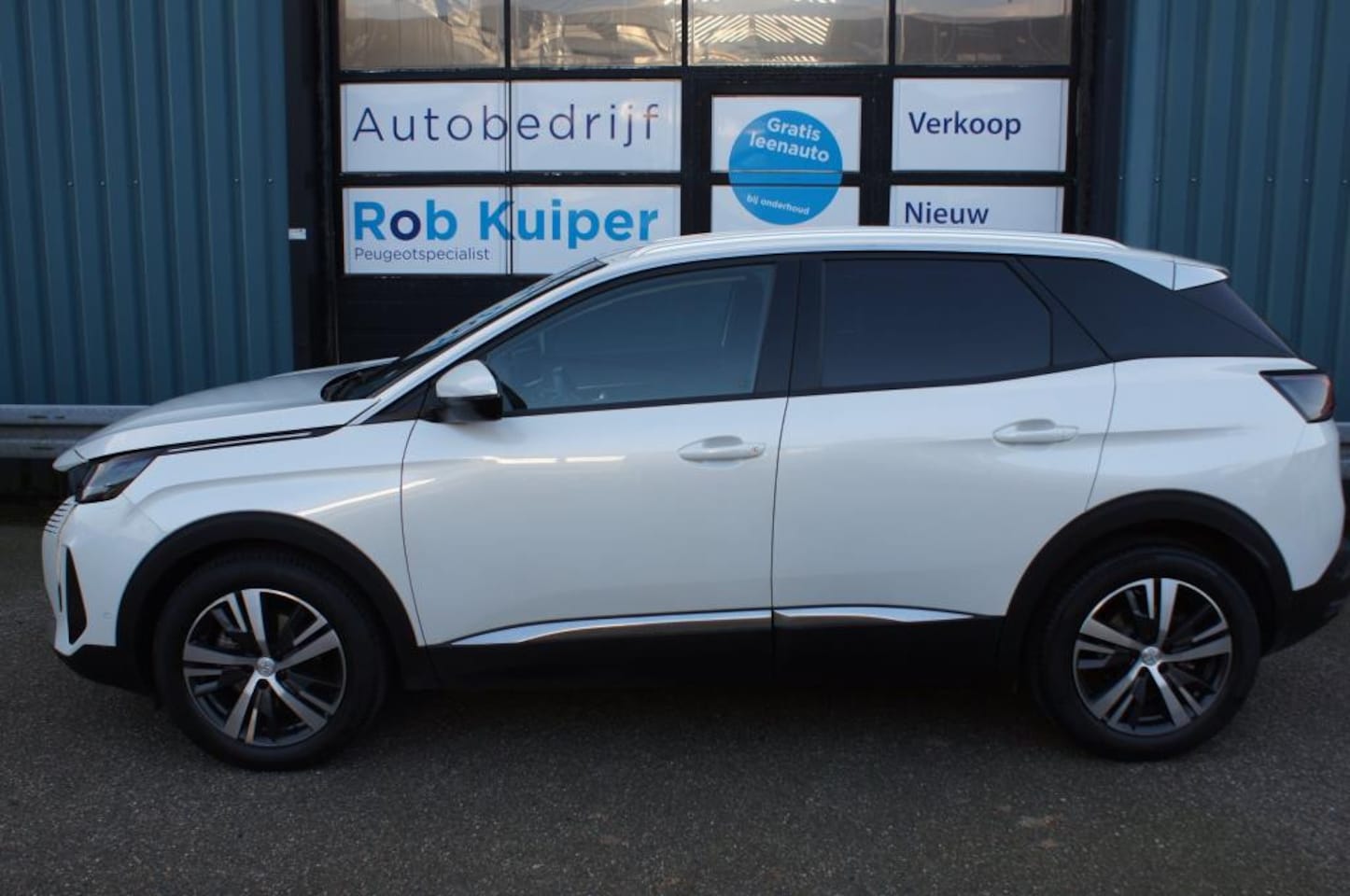 Peugeot 3008 - 1.2 PureTech Allure automaat - AutoWereld.nl