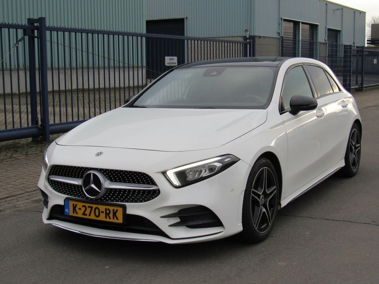 Mercedes-Benz A-klasse - 180 d Premium Plus AMG Panoramadak - AutoWereld.nl