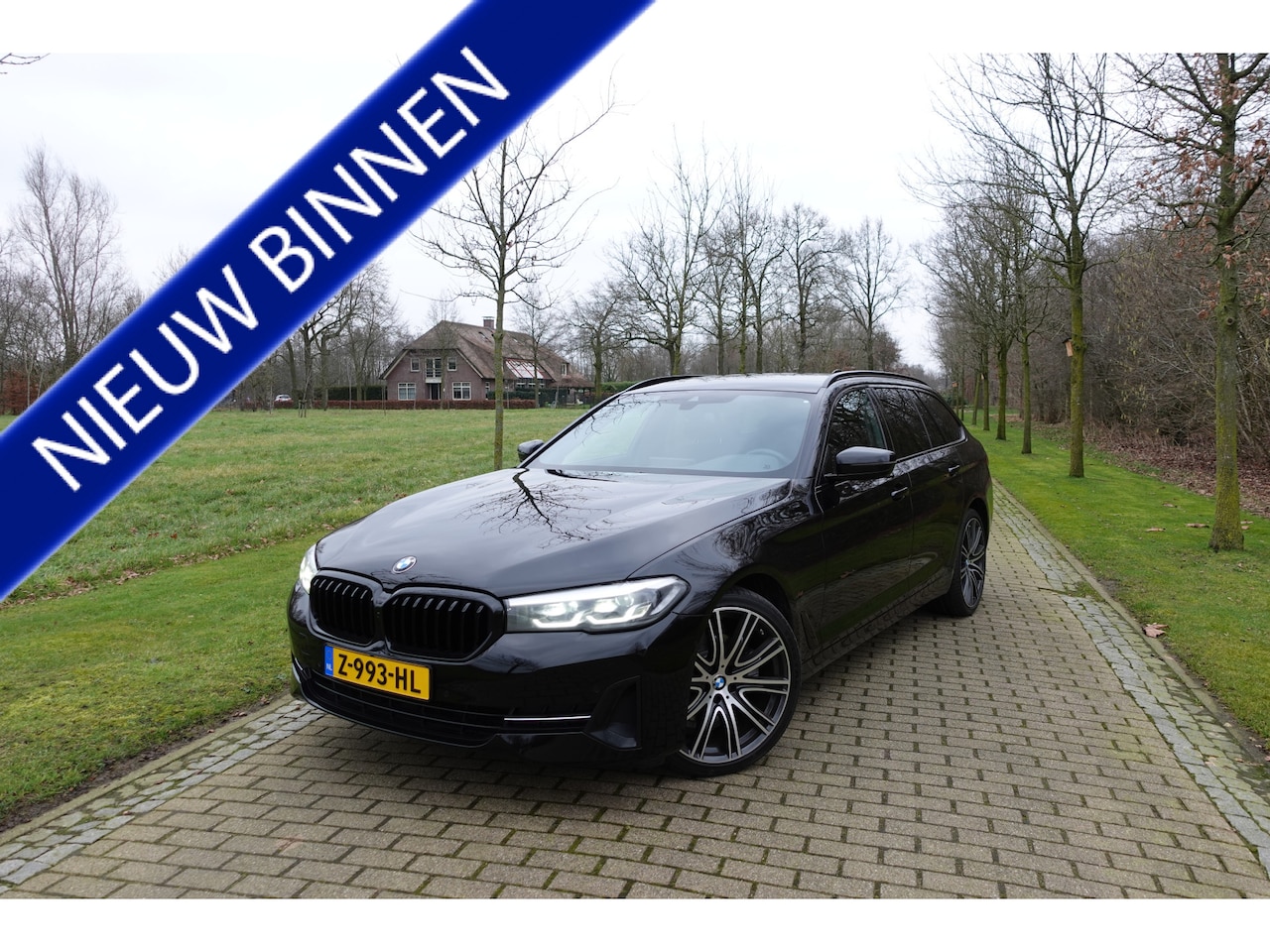 BMW 5-serie Touring - 520i High Executive Edition | Cruise control | Luchtvering | Stoelverwarming | LED | Elekt - AutoWereld.nl