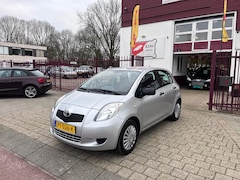 Toyota Yaris - 1.0 12V VVT-I 5DR Terra Airco