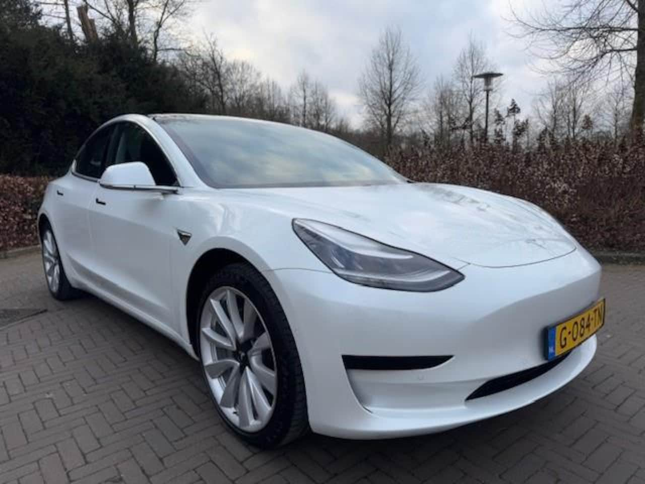 Tesla Model 3 - RANGE PLUS 60KWH 53000KM!! BETA/19INCH/PANO/LEER/FABRIEKSGARANTIE - AutoWereld.nl