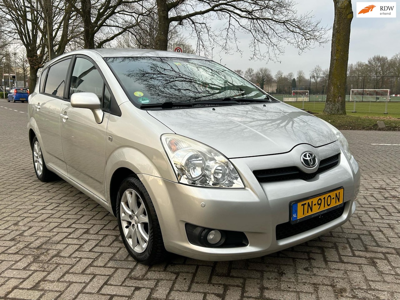 Toyota Verso - 1.8 VVT-i Sol 7personen airco cruis control trekhaak parkeer sensor - AutoWereld.nl