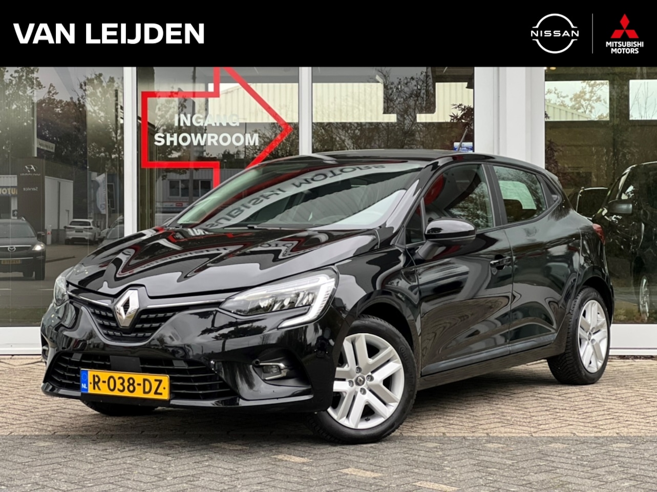 Renault Clio - 1.0 Intens | Navigatie | PDC | Apple CarPlay | Android Auto | All Season banden - AutoWereld.nl