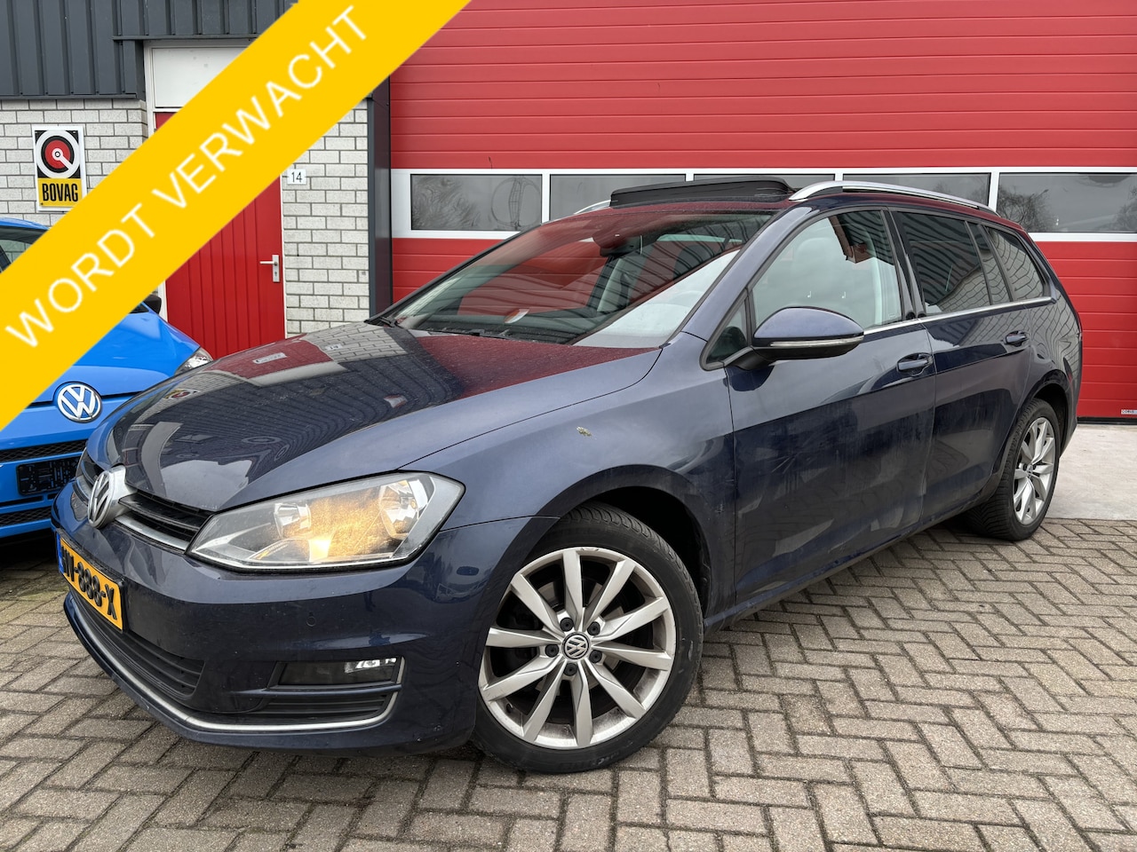 Volkswagen Golf Variant - 1.2 TSI Business Edition Connected PANORAMADAK / GR NAVI / CARPLAY / KEYLESS /  STOELVERW - AutoWereld.nl