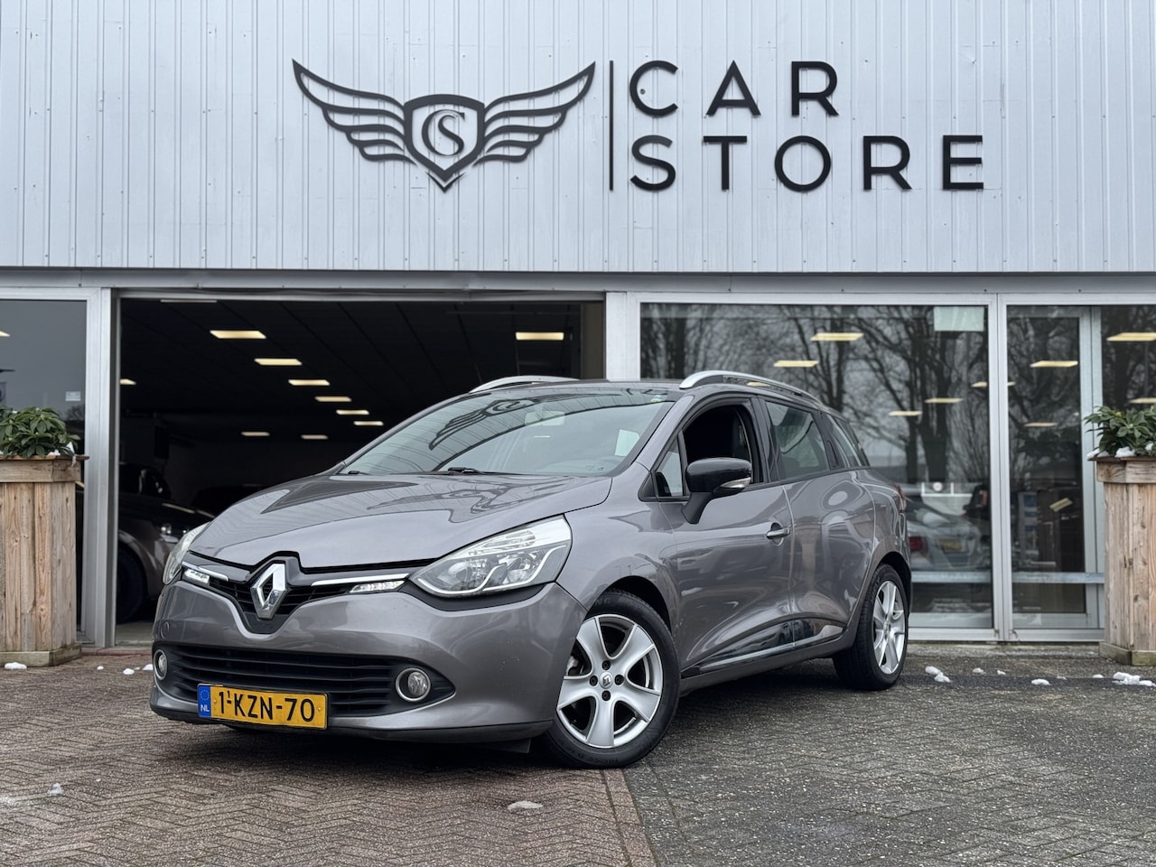 Renault Clio Estate - 1.5 dCi ECO Expression |NAV|CRUISE|LED|TREKHAAK - AutoWereld.nl