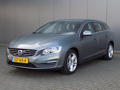 Volvo V60 - 2.4 D6 Twin Engine Momentum