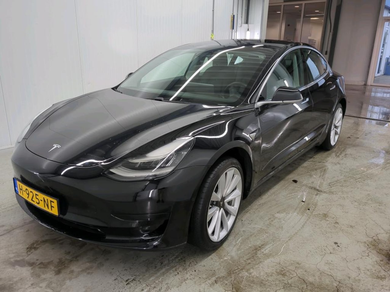 Tesla Model 3 - Standard RWD Plus [ TREKHAAK+19" LMV+AUTOPILOT+PREMIUM AUDIO ] - AutoWereld.nl