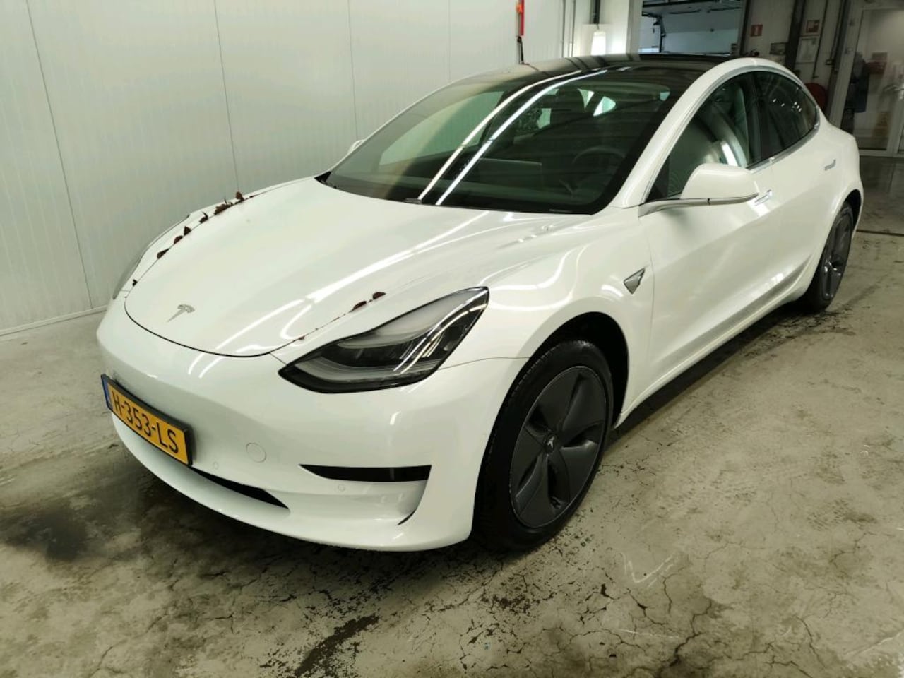 Tesla Model 3 - Standard RWD Plus [ AUTOPILOT+60 kWh+PREMIUM AUDIO ] - AutoWereld.nl