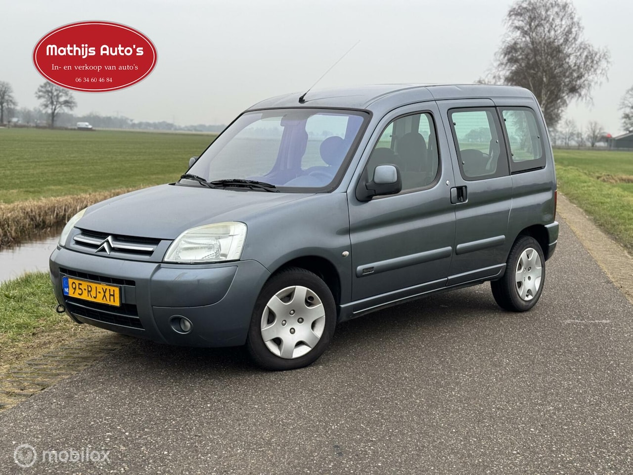 Citroën Berlingo - combi 1.6i Multispace Attraction Nieuwe APK! - AutoWereld.nl