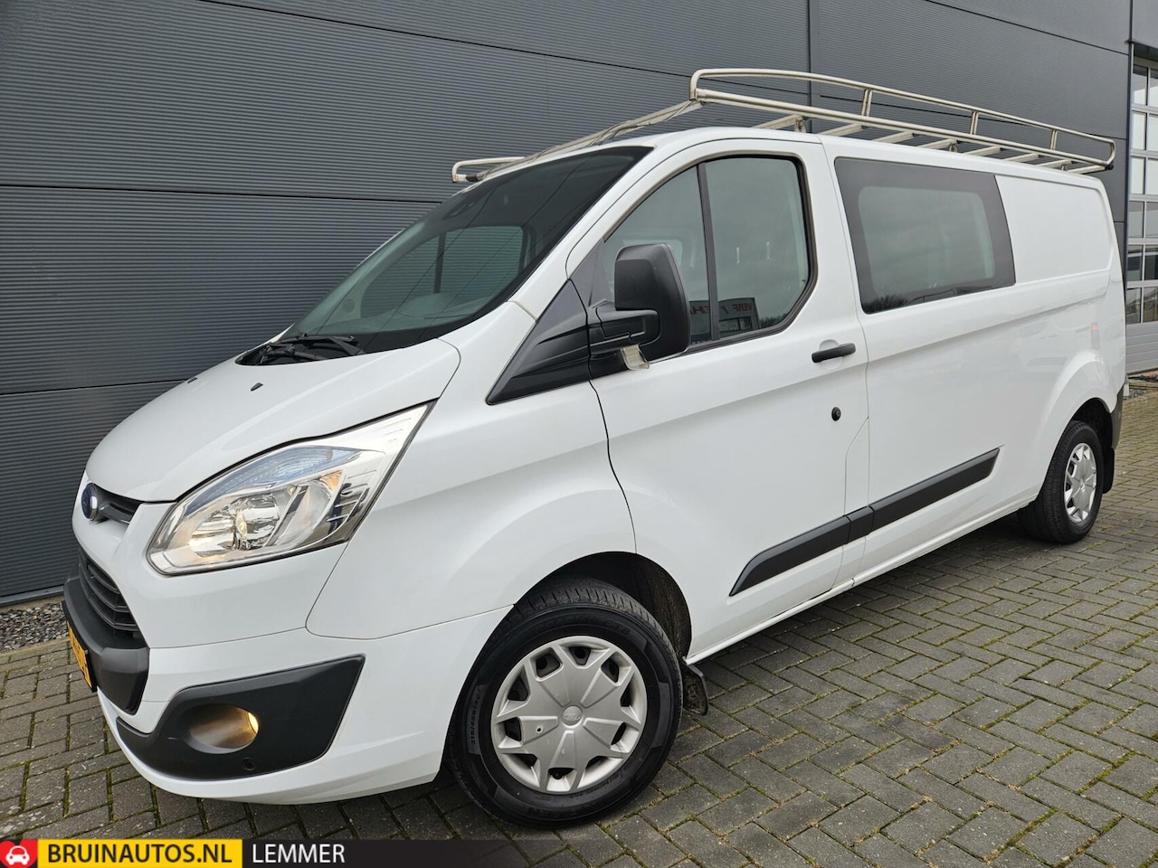 Ford Transit Custom - 2.2 TDCI L2H1 DC RVS Imp Airco Navi Trekh - AutoWereld.nl