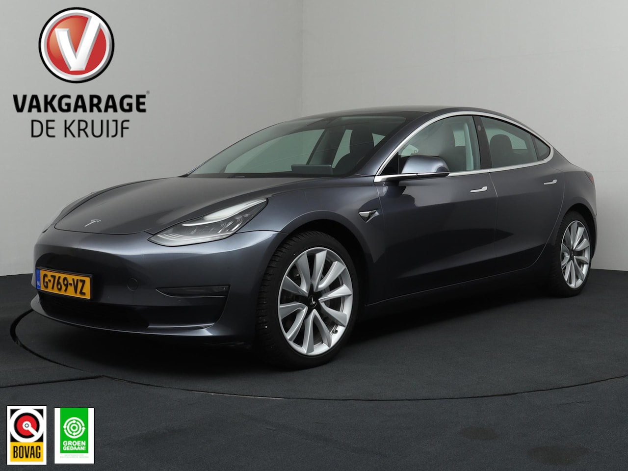 Tesla Model 3 - Long Range RWD Long Range AWD 75 kWh | Mogelijkheid voor FSD | Trekhaak | 19" Lichtmetalen Velgen! - AutoWereld.nl