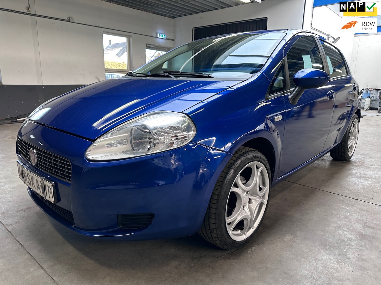 Fiat Grande Punto - 1.2 Active 1.2 Active Nieuwe APK - AutoWereld.nl