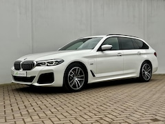 BMW 5-serie Touring - 530e Business Edition Plus / Dealer onderhouden /M Sport onderstel / Trekgewicht 1.700 kg