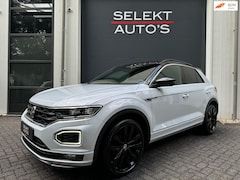 Volkswagen T-Roc - 2.0 TSI 4-Motion 3x R-Line DSG Virtual/Pano/Beats/Trekhaak/ACC/Climate/Navigatie/Bluetooth