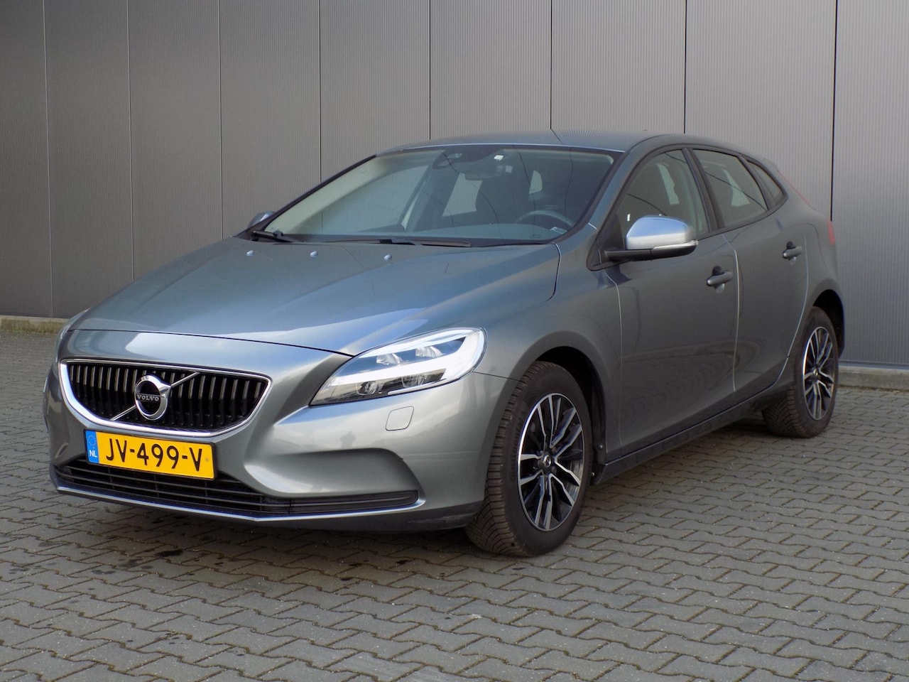 Volvo V40 - 2.0 T2 Nordic 2.0 T2 Nordic+ - AutoWereld.nl