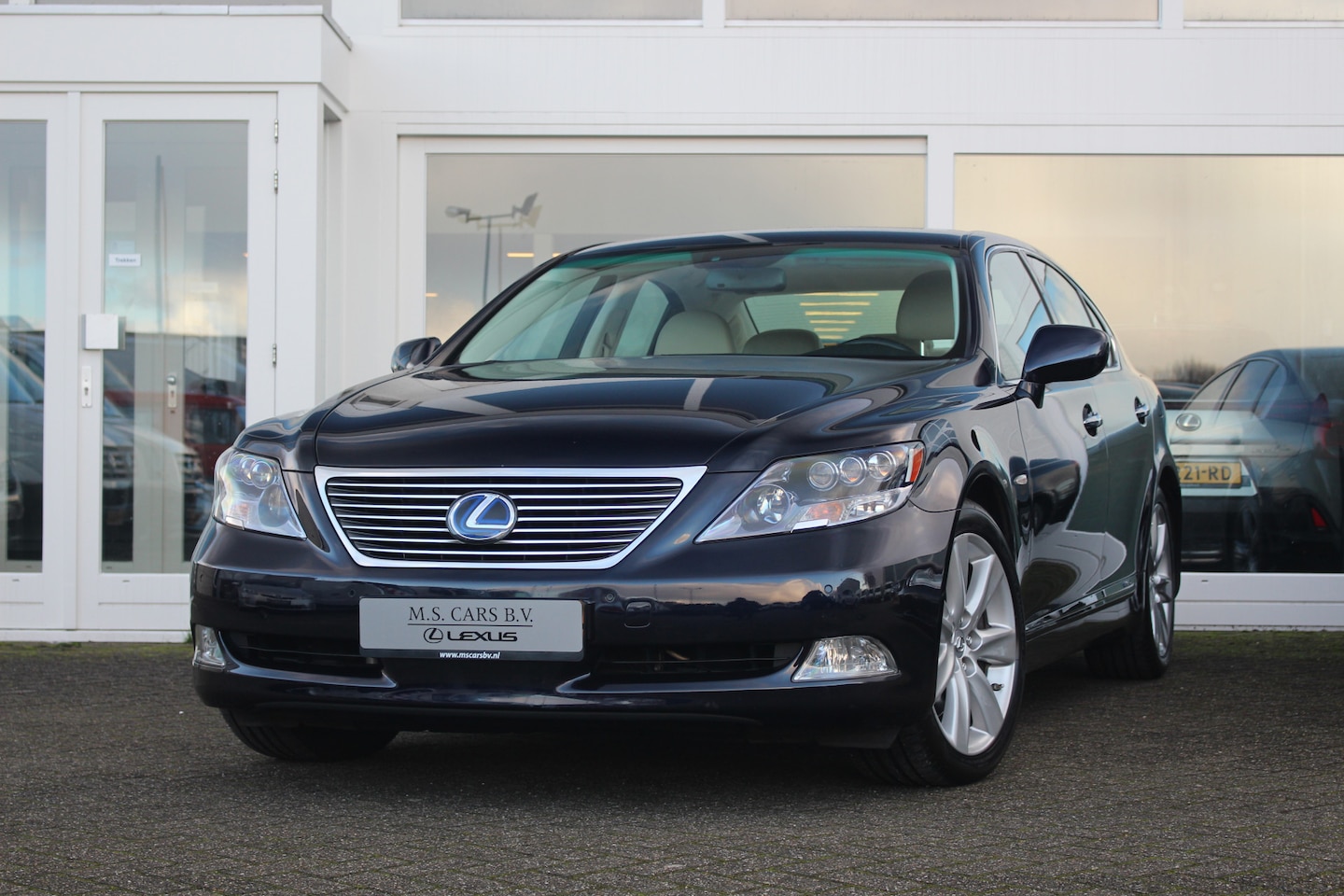 Lexus LS 600h - Hybride I Executive I Mark Levinson I Uniek! - AutoWereld.nl