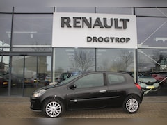 Renault Clio - 110PK-DYNAMIQUE-112DKM-AIRCO-CRUISE-TREKH-LMV