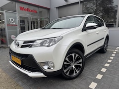 Toyota RAV4 - 2.0 Style 4WD Trekhaak, navigatie, automatische achterklep , All-in Rijklaarprijs