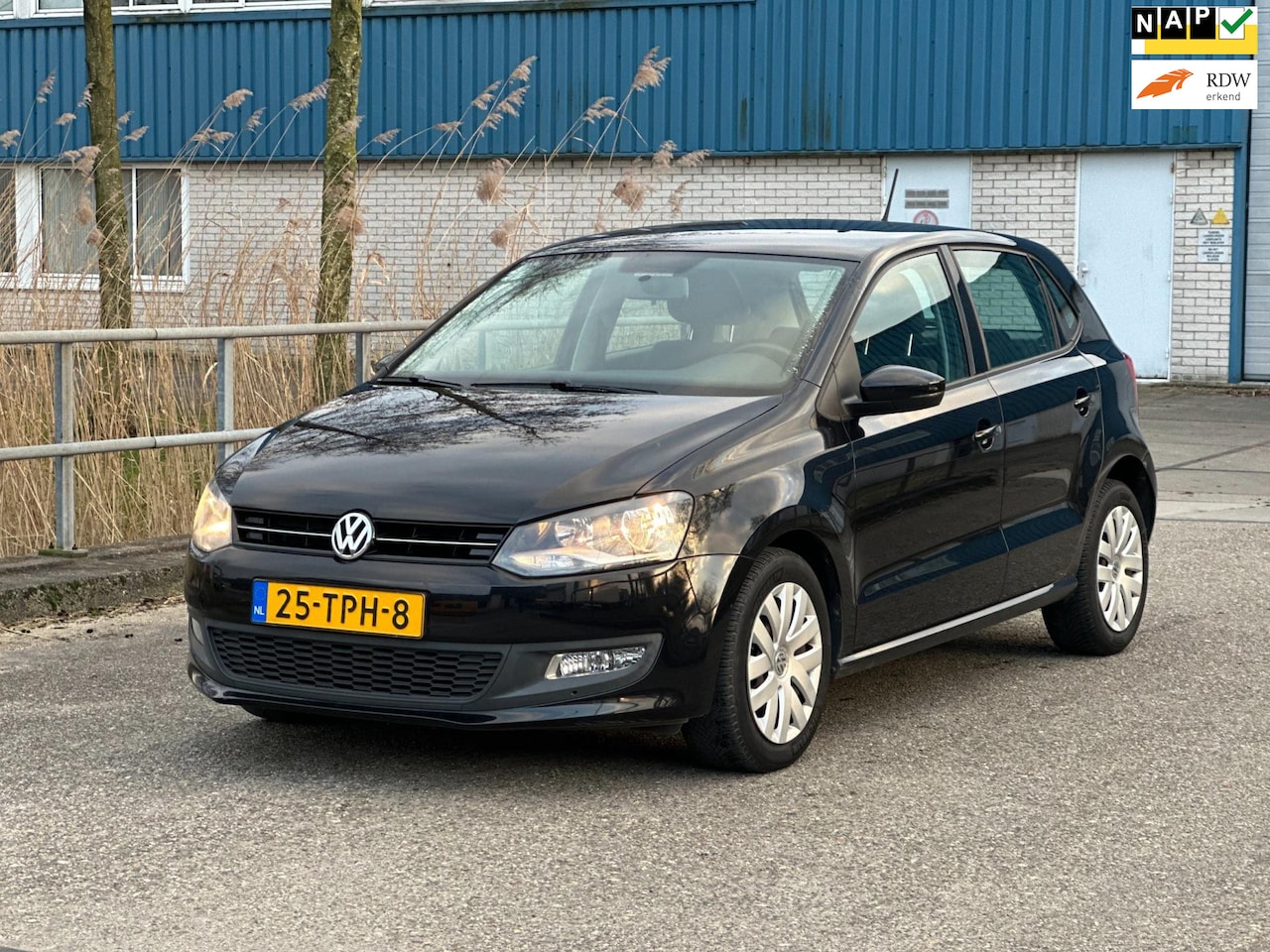 Volkswagen Polo - 1.2 TSI Comfortline Clima! Grootscherm! NAP! APK! - AutoWereld.nl