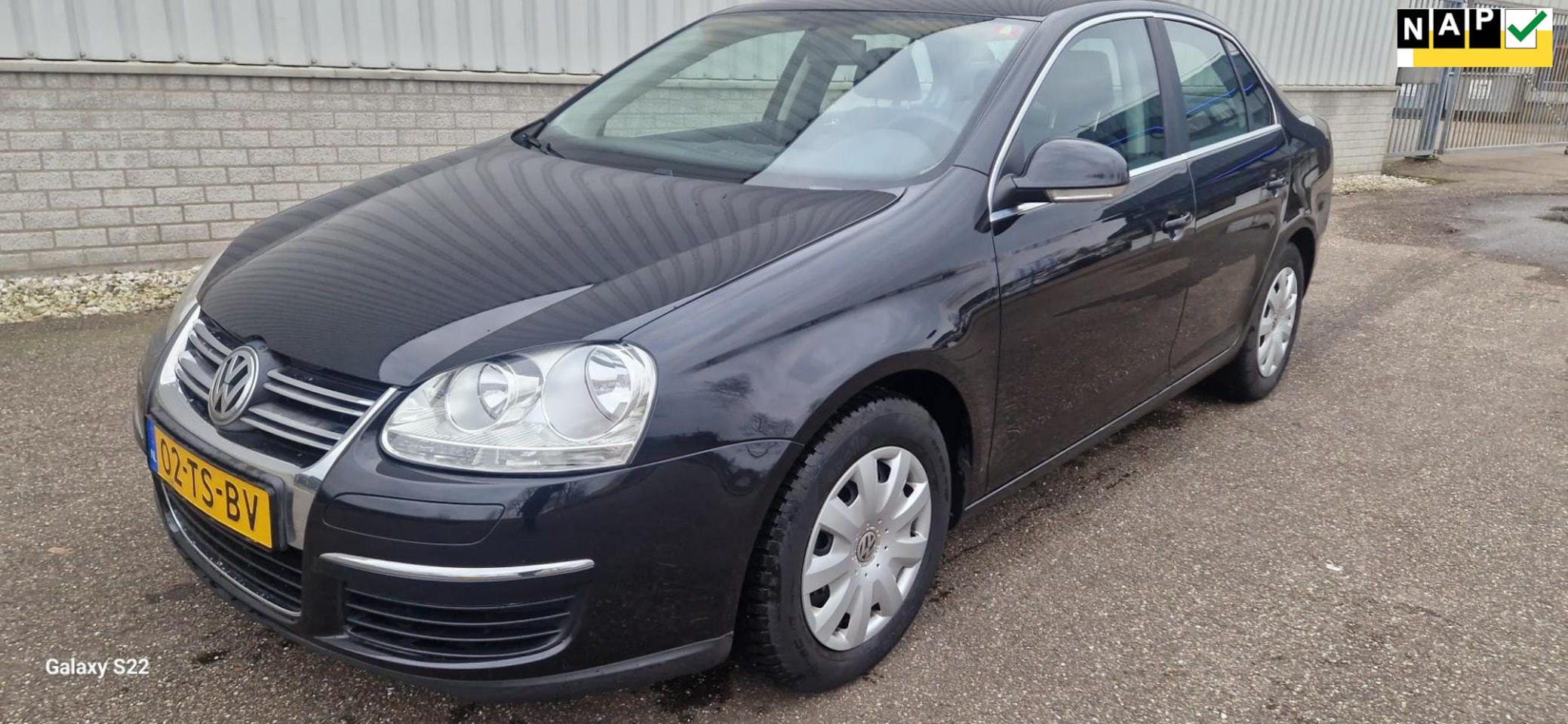 Volkswagen Jetta - 1.6 FSI Comfortline 1.6 FSI Comfortline - AutoWereld.nl