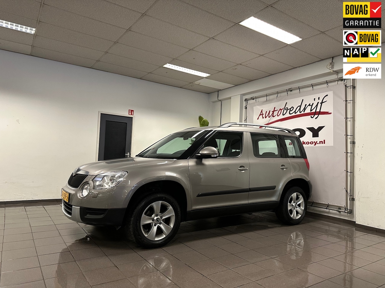 Skoda Yeti - 1.2 TSI Ambition * Trekhaak / Cruise control / LM Velgen / NL Auto * - AutoWereld.nl