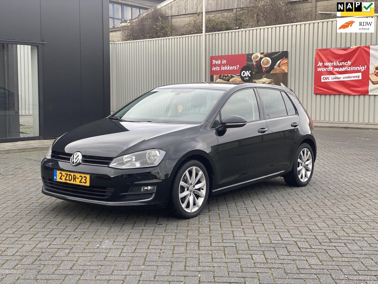 Volkswagen Golf - 1.2 TSI Business Edition 1.2 TSI Business Edition - AutoWereld.nl