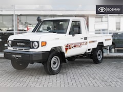 Toyota Land Cruiser - 4.0 V6 GRJ79 Single Cab M/T