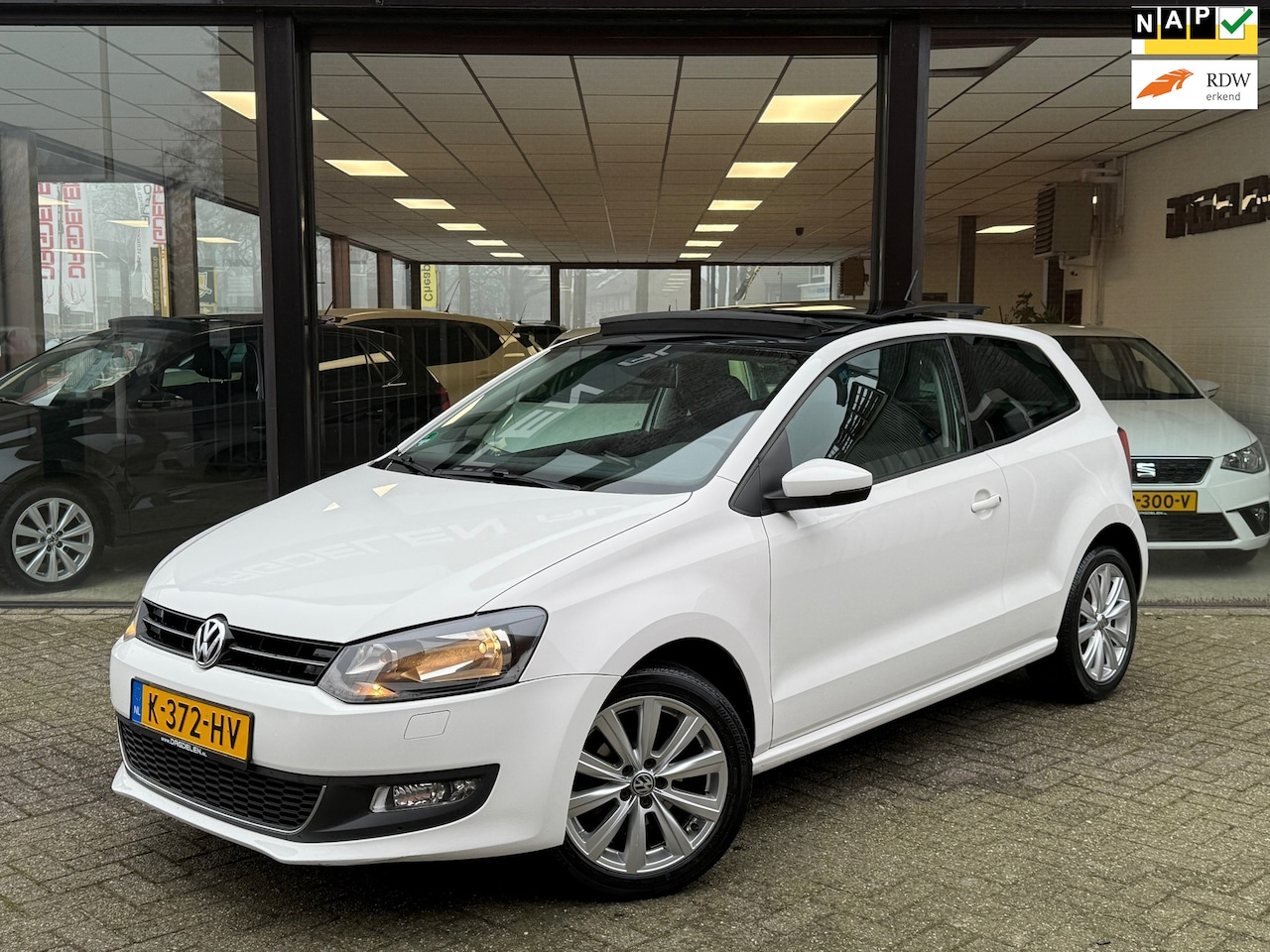 Volkswagen Polo - 1.2 AIRCO | CRUISE | PANORAMA DAK | PDC | LMV - AutoWereld.nl