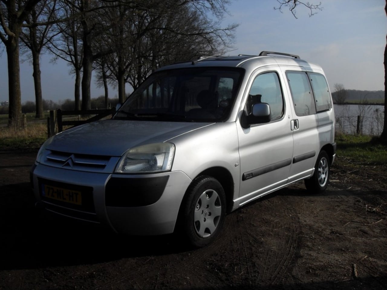 Citroën Berlingo - 1.4i Multispace Petit Paradis 1.4i Multi Space Petit Paradis, 2x Schuifdeur - AutoWereld.nl