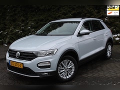 Volkswagen T-Roc - 1.6 TDI Style 116PK | Airco | Navigatie | LMV | Cruise Control | PDC V+A | Trekhaak