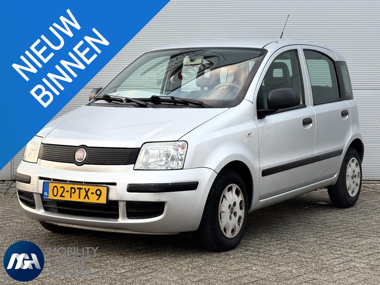 Fiat Panda - 1.2 Active I 5-Deurs I Lage KM-Stand I Hoge Instap I Stuurbekrachtiging - AutoWereld.nl