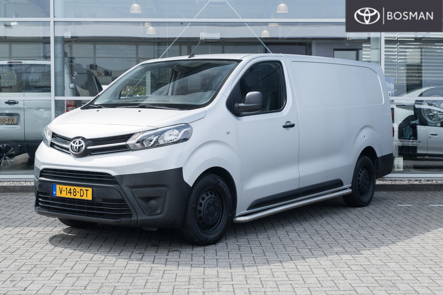 Toyota PROACE Long Worker - 2.0 D-4D 122pk Cool Comfort - AutoWereld.nl