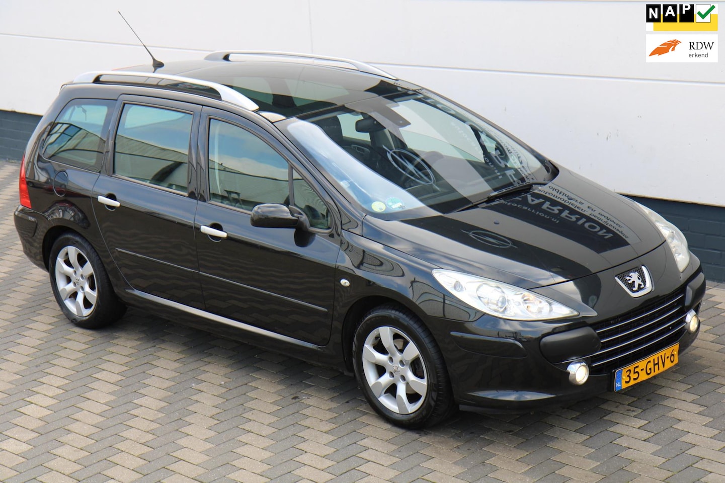 Peugeot 307 SW - 2.0-16V Premium Pano Leder Trekhaak NAP !! - AutoWereld.nl