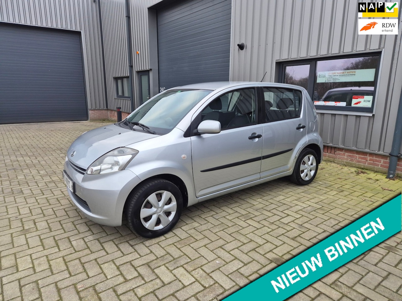 Daihatsu Sirion 2 - 1.3-16V Comfort 1.3-16V Comfort - AutoWereld.nl