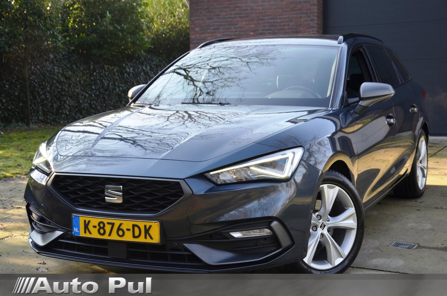 Seat Leon Sportstourer - 1.5 eTSI FR Launch Edition Automaat/Led/Pdc/Ecc/Virtual Cockpit/Cr-Control adaptief/Privac - AutoWereld.nl