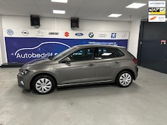 Volkswagen Polo - 1.0 TSI Business CARPLAY/NAV/CRUIS/