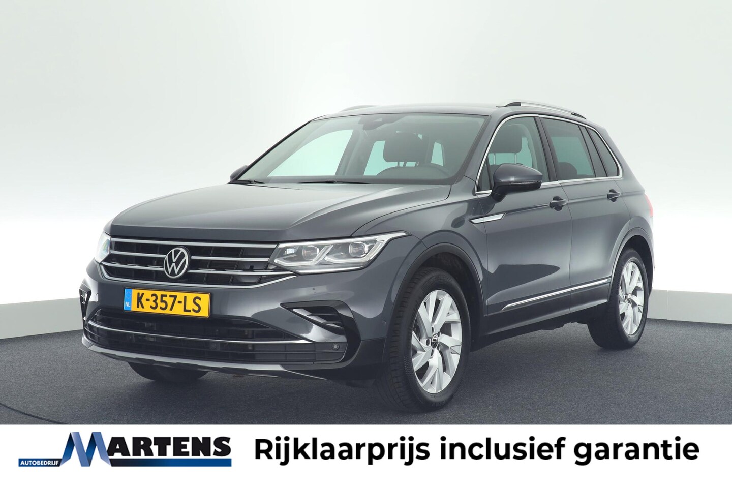 Volkswagen Tiguan - 1.5 TSI 150pk DSG Elegance Keyless Camera Virtual Cockpit Navigatie - AutoWereld.nl