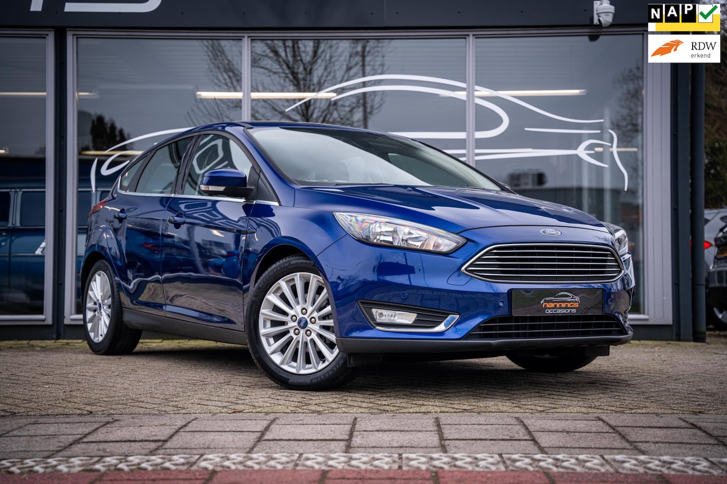 Ford Focus - 1.0 Titanium 1.0 Titanium, Cruise|PDC|Navi|Half leder|Climate - AutoWereld.nl