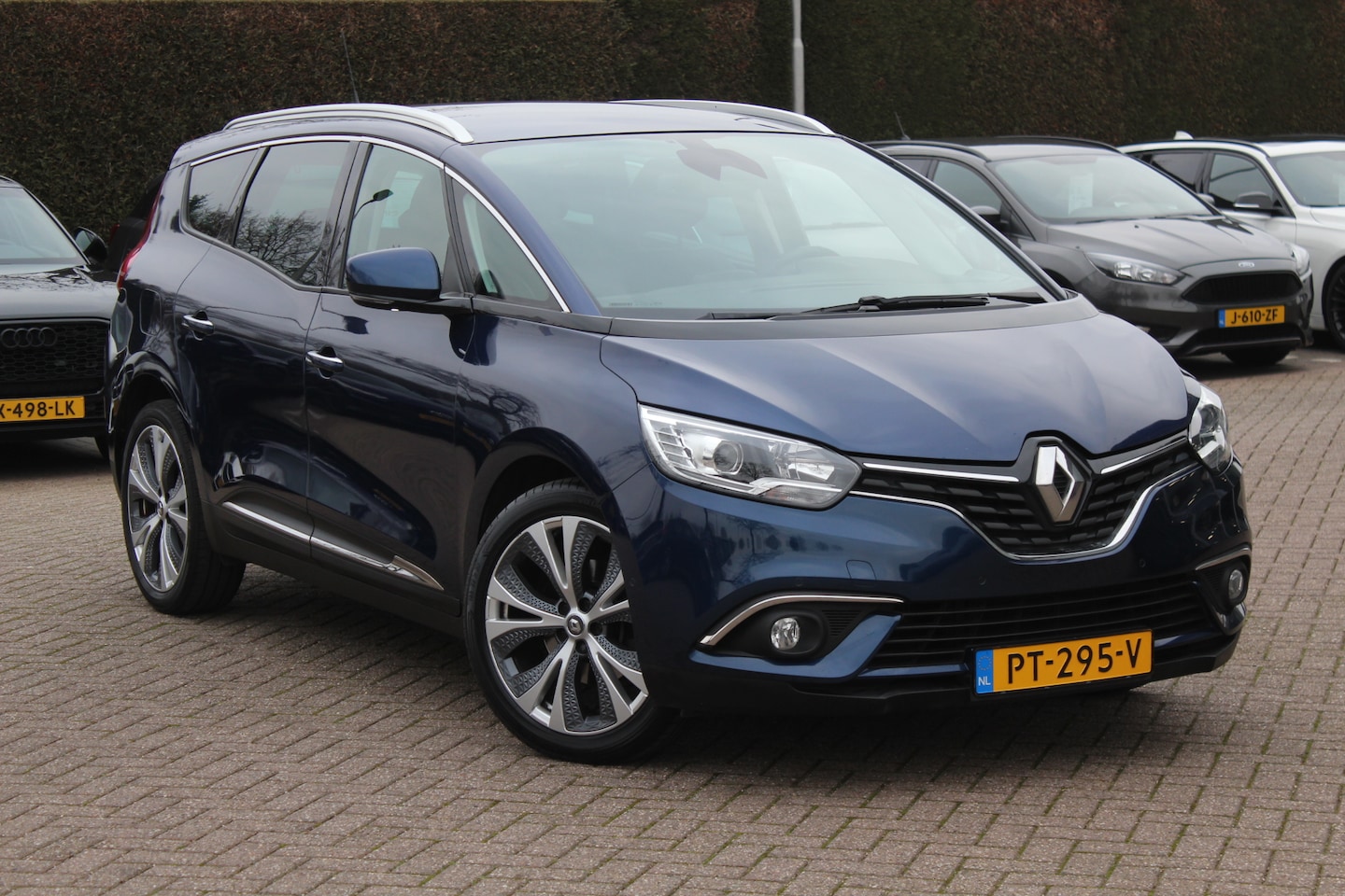 Renault Grand Scénic - 1.2 TCe Intens / Trekhaak / Camera / Navigatie / 20'' / Half leder / Keyless / Dodehoek / - AutoWereld.nl