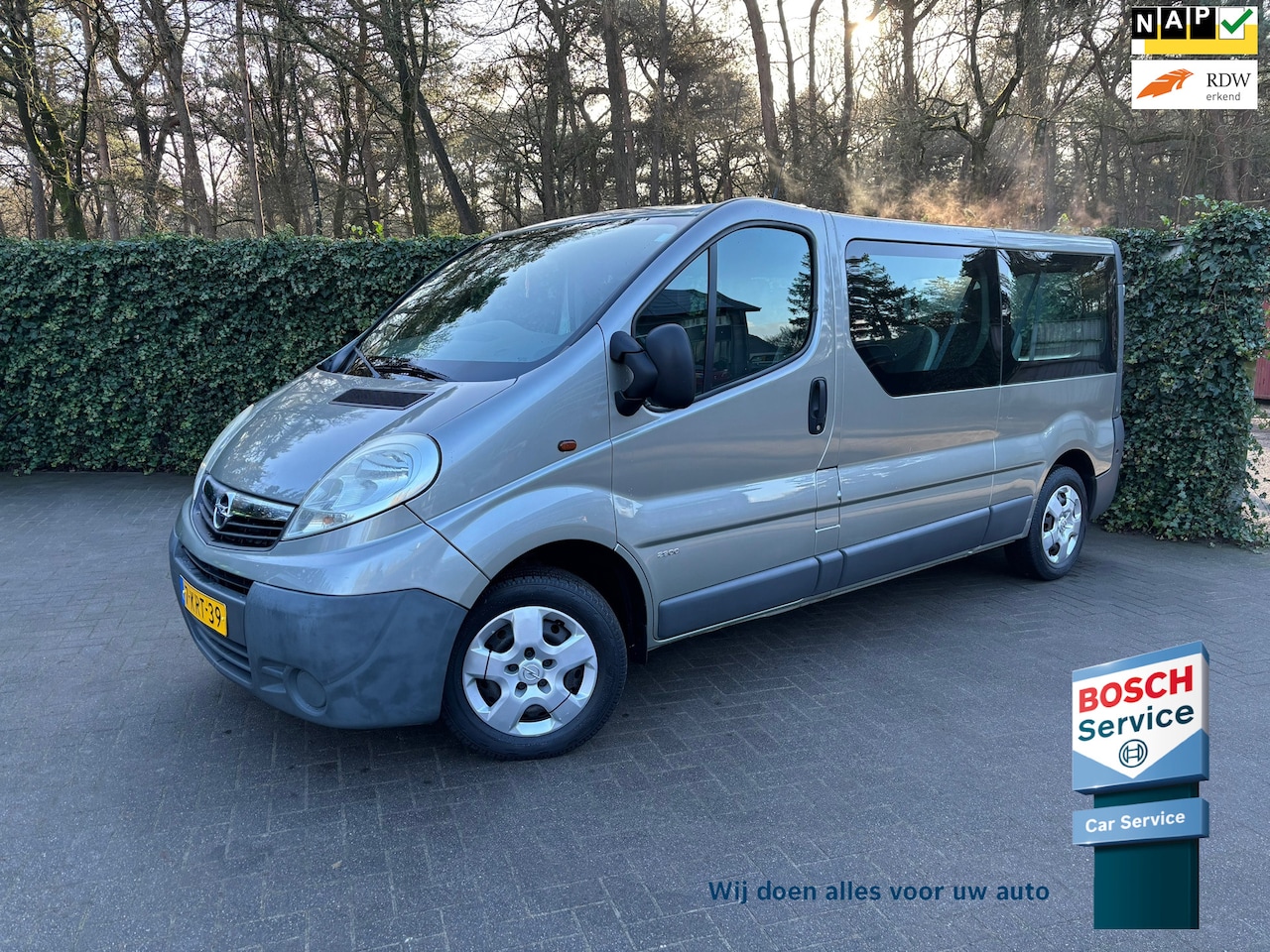 Opel Vivaro Combi - 2.0 CDTI L2H1 9 persoons | Airco | Trekhaak | NAP | Nette staat | - AutoWereld.nl