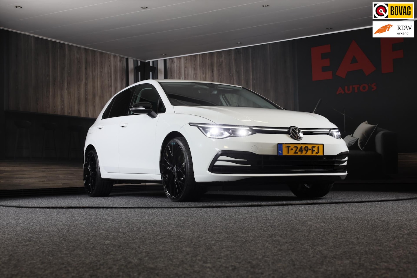 Volkswagen Golf - 1.4 eHybrid Style / Acc / Memory / Lane Assist / Navi / Elek Pakket / Ecc / Isofix / Led / - AutoWereld.nl