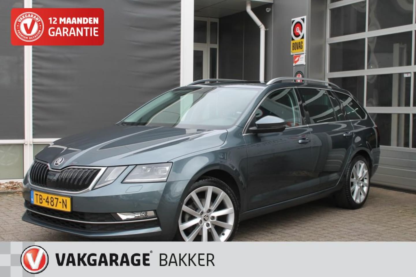 Skoda Octavia - 1.0 TSI STYLE BUSINESS AUTOMAAT PANORAMADAK LEER TREKHAAK - AutoWereld.nl